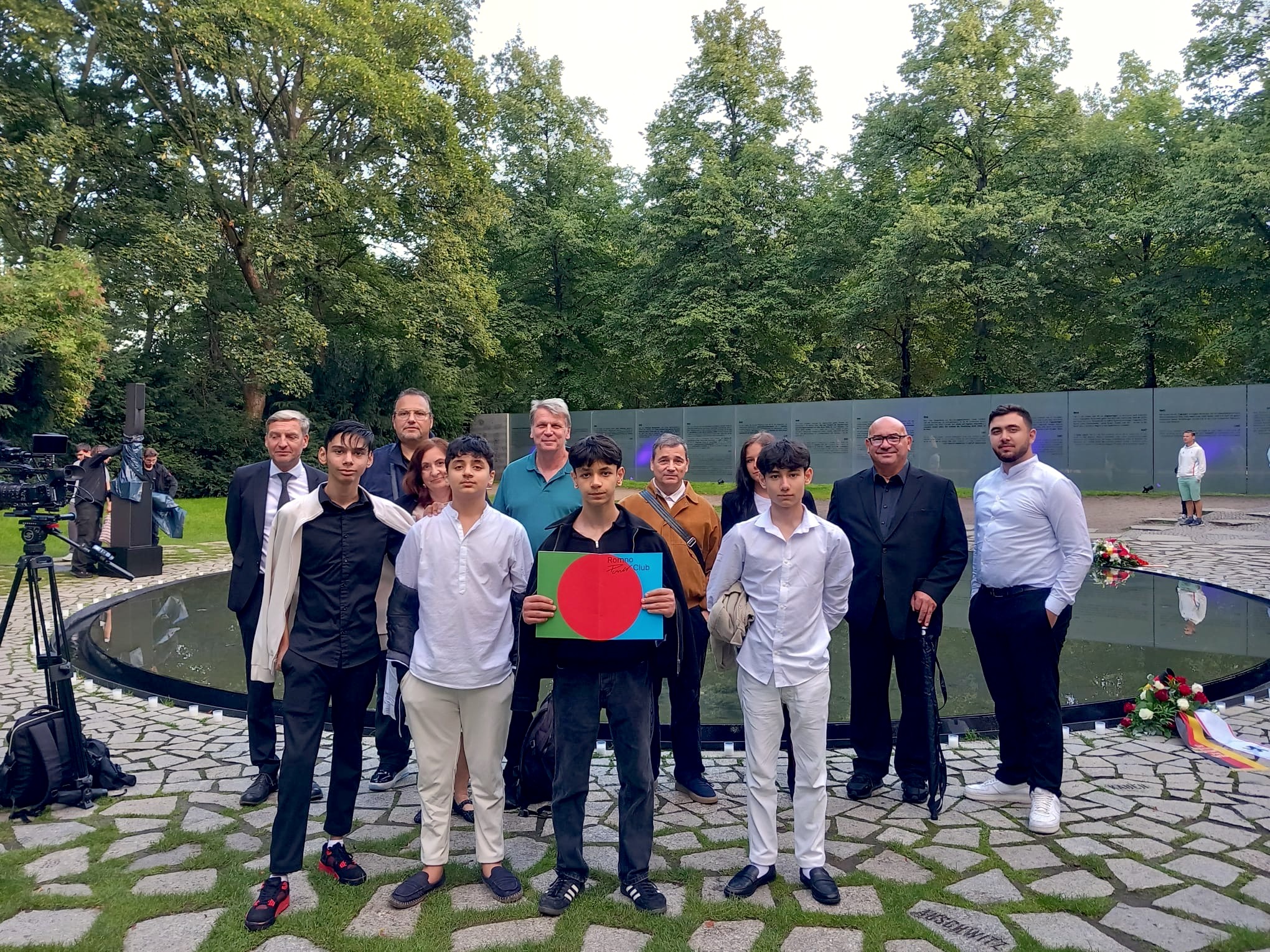 Für Bildung, Inklusion und Teilhabe von Sinti* und Roma* in Deutschland